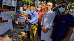 শীরুর কবরে সিলেট জেলা প্রেসক্লাবের শ্রদ্ধাঞ্জলি নিবেদন