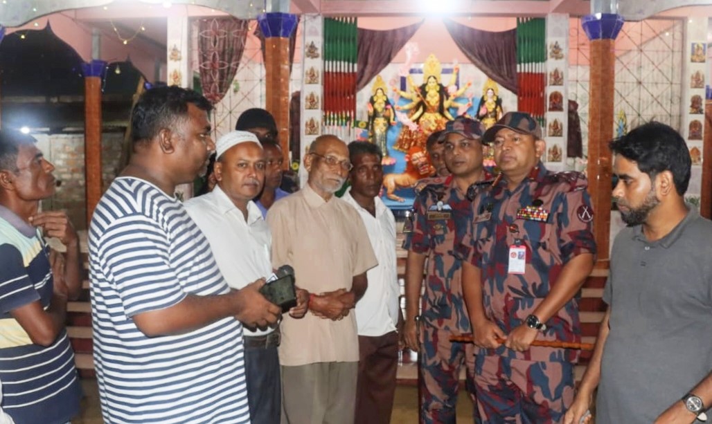 Sector commander of BGB visited the pujamandap in Juri