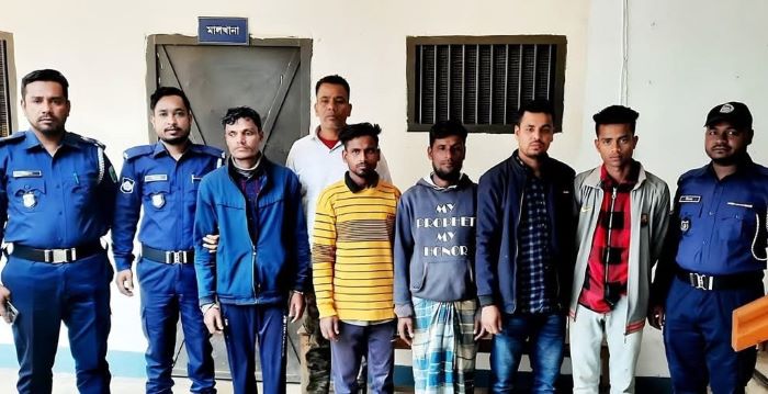দিরাইয়ে জলমহালের মাছ লুটের অভিযোগে ৮ জনকে গ্রেফতার করেছে পুলিশ