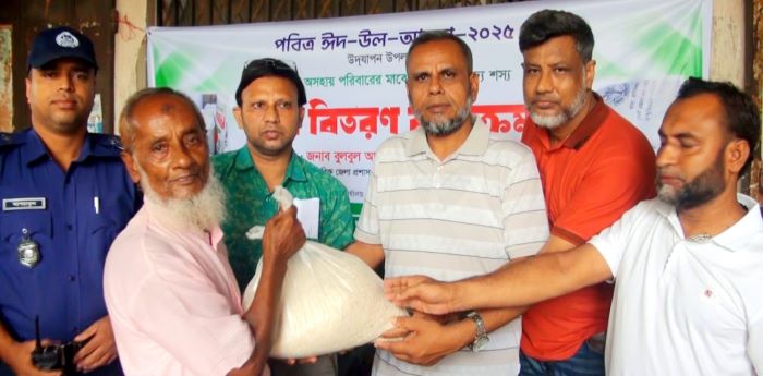 ঈদুল আযহা উপলক্ষে মৌলভীবাজার পৌরসভার ভিজিএফের চাল বিতরণ শুরু