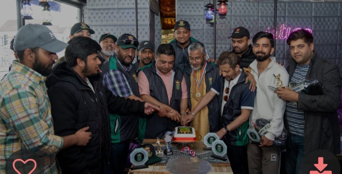 ব্রিটেনের কার্ডিফ ভিক্টোরিয়ানস স্পোর্টিং ক্লাবের জার্সি উন্মোচন ও ক্রেস্ট বিতরণ অনুষ্ঠান