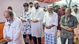 মৌলভীবাজারে কঠোর নিরাপত্তায় একদিন আগেই ঈদুল আযহার জামাত