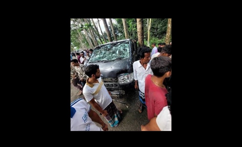 জকিগঞ্জে বিয়ের গাড়ির সাথে টমটমের সংঘর্ষে আহত এক শিশু মারা গেছে