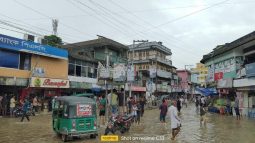 জকিগঞ্জে কুশিয়ারার বেড়িবাঁধ ভেঙ্গে প্লাবিত শতাধিক গ্রাম || তলিয়ে গেছে পৌর এলাকাও