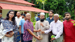 শিক্ষা প্রতিষ্ঠানে মৌলভীবাজার জেলা প্রশাসনের গাছের চারা বিতরণ কর্মসূচি শুরু