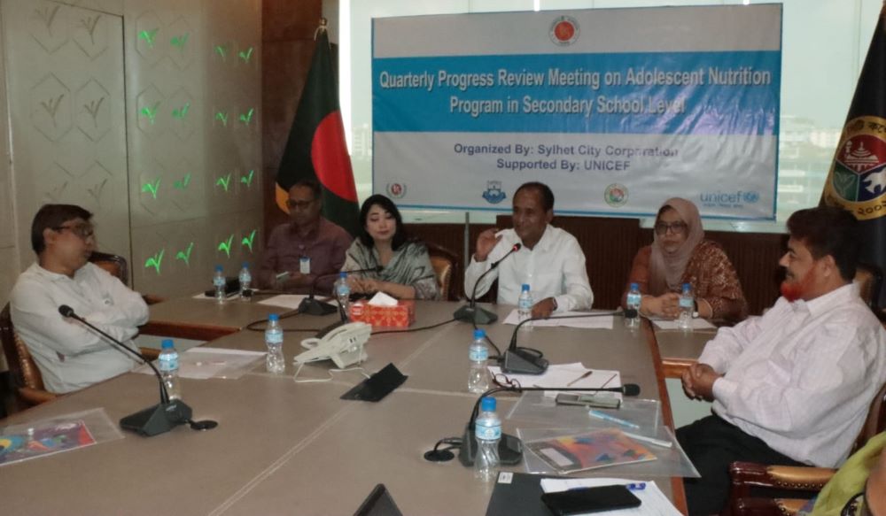 পর্যালোচনা সভায় কৈশোরকালীন পুষ্টি কার্যক্রম বাস্তবায়নের নির্দেশ