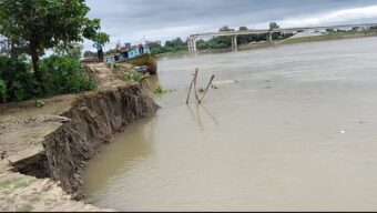 কালনীর থাবায় শাল্লা গ্রাম স্বাস্থ্যকেন্দ্র ও বাজার বিলীন হওয়ার শঙ্কা