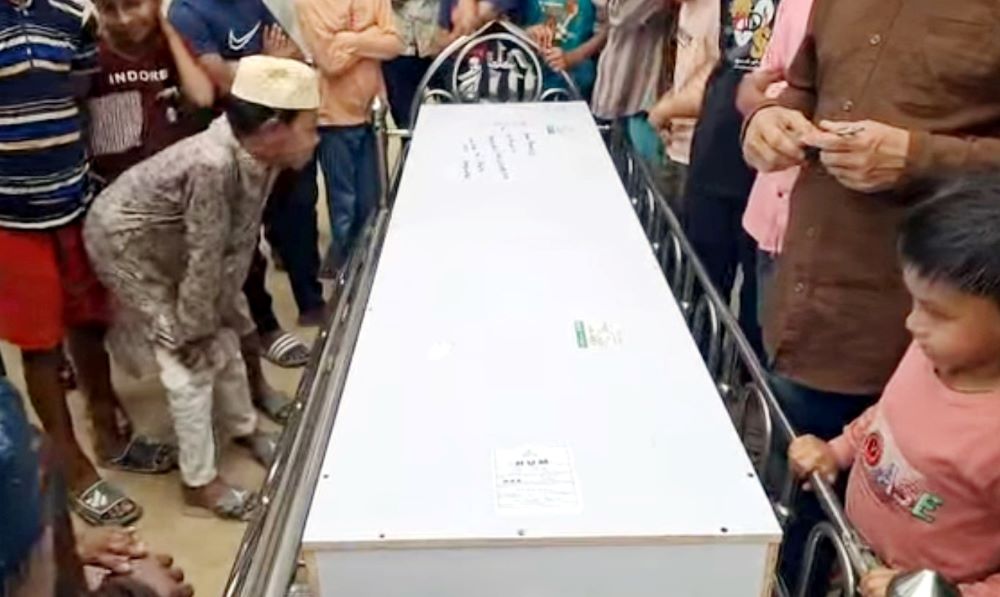 মধ্যপ্রাচ্য যুদ্ধে নিহত সালেখের মরদহ পারিবারিক গোরস্থানে দাফন