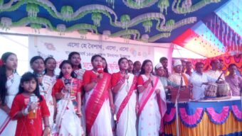 মধ্যনগরে বর্ণাঢ্য আয়োজনে বরণ করা হলো নতুন বছরকে