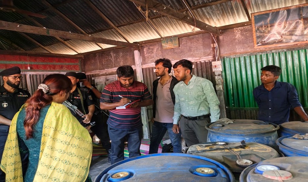 ব্রাহ্মণবাড়িয়ায় র‌্যাব ও জেলা প্রশাসনের অভিযানে বিপুল পরিমাণ জ্বালানি তেল জব্দ