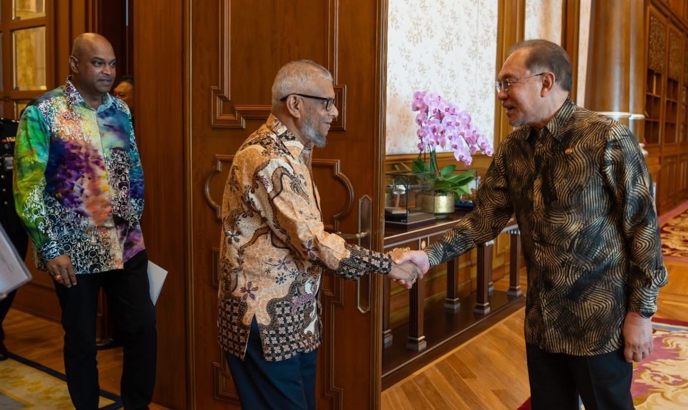 Expatriates’ Welfare Minister Arif Chowdhury meets Malaysian Prime Minister
