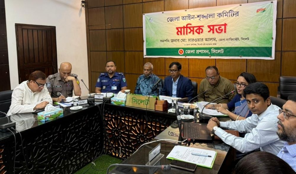 সীমান্তে চোরাচালান ও বিমানবন্দরে হয়রানি বন্ধে কঠোর নির্দেশনা আরিফের