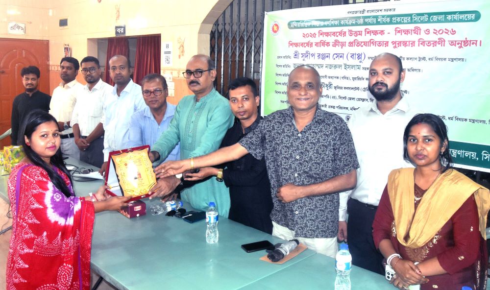 আলোকিত সমাজ গঠনে শিক্ষকসমাজকে সর্বাগ্রে এগিয়ে আসতে হবে : বাপ্পু