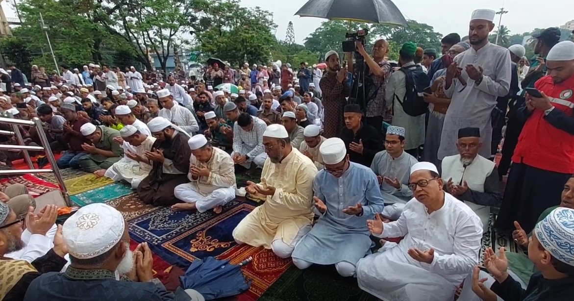 সিলেট সহ সারা দেশে উদযাপিত হচ্ছে পবিত্র ঈদুল আজহা