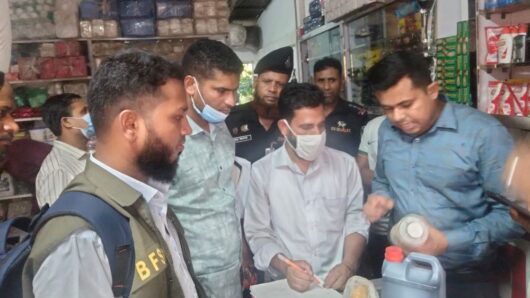 হবিগঞ্জে নানা অভিযোগে ৫টি প্রতিষ্ঠানকে ২৬ হাজার টাকা জরিমানা