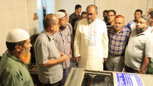 সিসিক কর্মীর অকাল মৃত্যু || পরিবারকে সান্ত্বনা দিলেন কাইয়ুম চৌধুরী