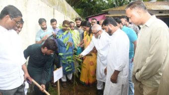শিক্ষার উন্নয়নে নতুন ভবন নির্মাণ ও শিক্ষা উপকরণ প্রদানের আশ্বাস আরিফের
