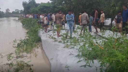 টানা বৃষ্টি ও পাহাড়ি ঢলে হবিগঞ্জে খোয়াই বাঁধে ভাঙ্গন || কয়েকটি গ্রাম প্লাবিত