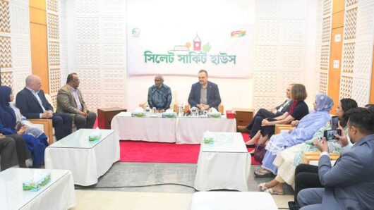 সিলেটে প্রবাসী কল্যাণ মন্ত্রীর সাথে মার্কিন রাষ্ট্রদূতের সৌজন্য সাক্ষাৎ