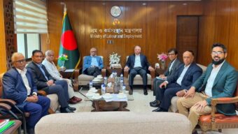 শ্রমমন্ত্রীর সাথে বাংলাদেশীয় চা সংসদ প্রতিনিধি দলের সৌজন্য সাক্ষাৎ