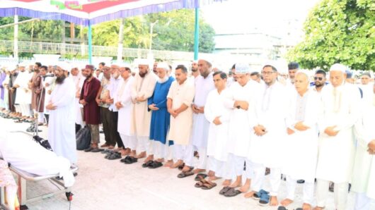 আব্দুস সাত্তার ও সুরাইয়া বেগমের জানাজায় মানুষের ঢল || দাফন সম্পন্ন