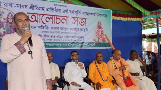 যার যার ধর্ম স্বাধীনভাবে পালন করে সৌহার্দ্য ও সম্প্রীতির সঙ্গে বসবাস করছি : কাইয়ুম
