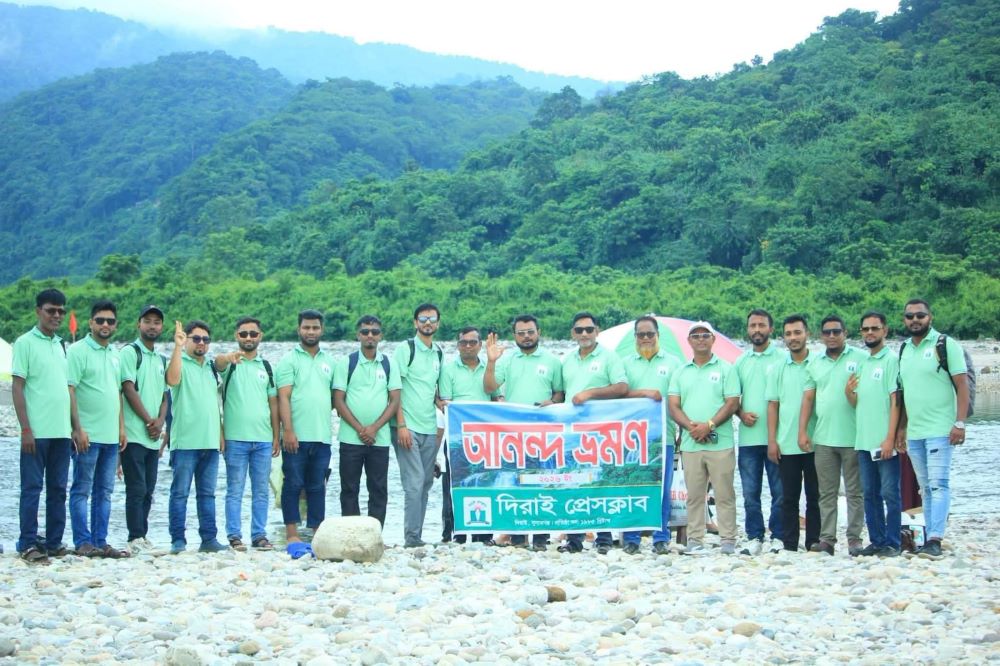 সাদাপাথর ও উৎমাছড়ায় আনন্দ ভ্রমণ করলেন দিরাই প্রেসক্লাবের সদস্যরা