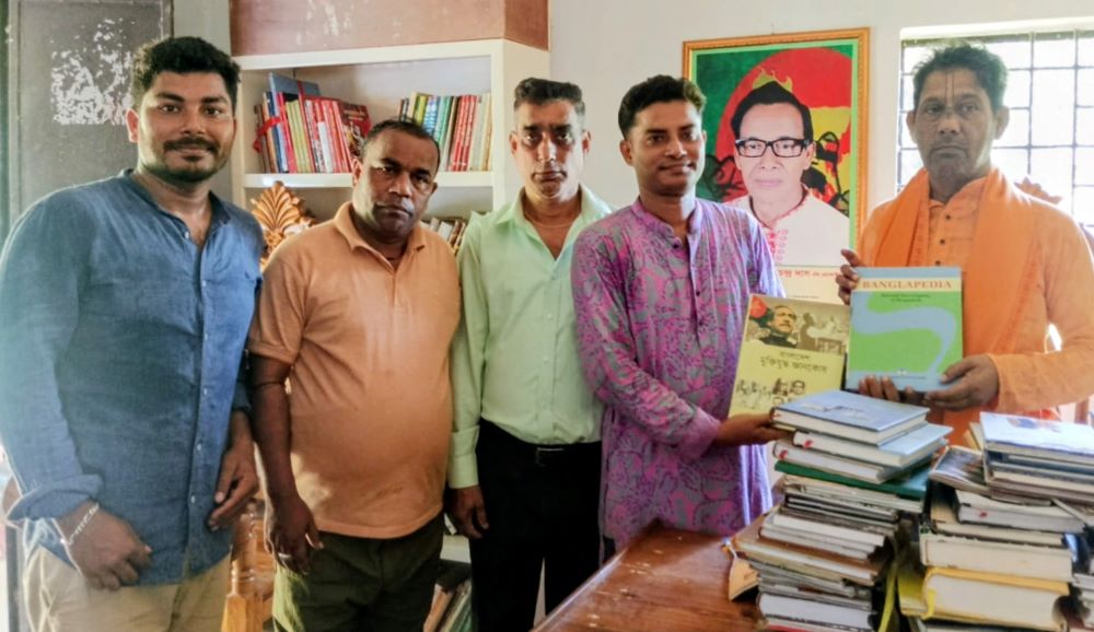 রবীন্দ্র চন্দ্র দাস গ্রন্থাগারে ‘বাংলাপিডিয়া’ ও ‘মুক্তিযুদ্ধের জ্ঞানকোষ’ উদ্বোধন