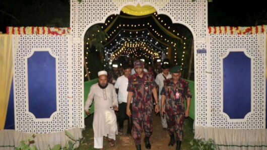 দুর্গাপূজা নির্বিঘ্নে উদযাপনে ১৯ বিজিবির ৮ প্লাটুন সদস্য দায়িত্ব পালন করছেন
